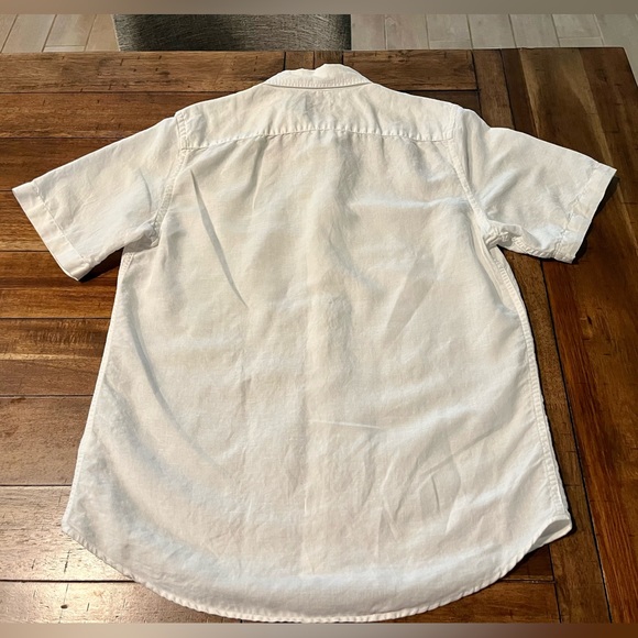White linen short sleeve shirt, EUC. - Picture 4 of 5